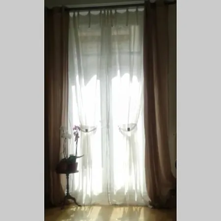 Haussmannien Moderne 2 Pieces Quartier Europe Du 8eme Apartment